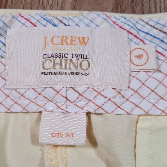 ☔️🔹️J. Crew Yellow Classic Twill Weathered Chino Shorts Size 4 - Picture 8 of 10